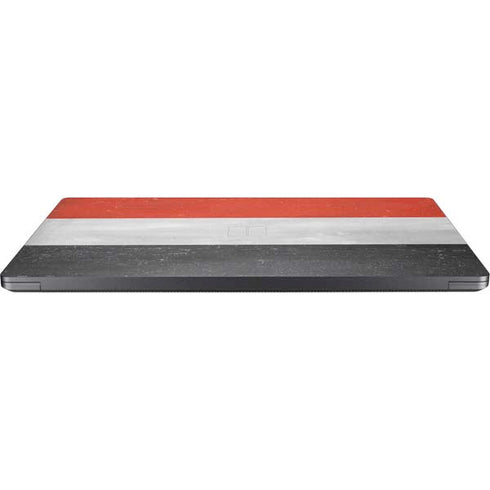 Yemen Flag Distressed Surface Laptop 7 13.8in Skin